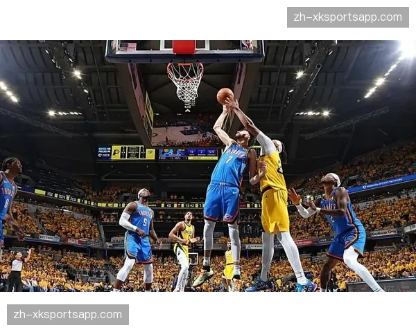 雷霆队展现均衡实力 外线火力与内线高度融合 雷霆队展现均衡实力 外线火力与内线高度融合